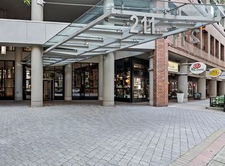 211 E Ohio St APT 1215, Chicago, IL 60611