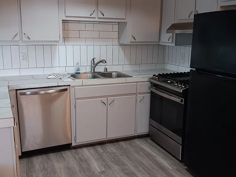 2851 Lake Valley Ave — Photo 14