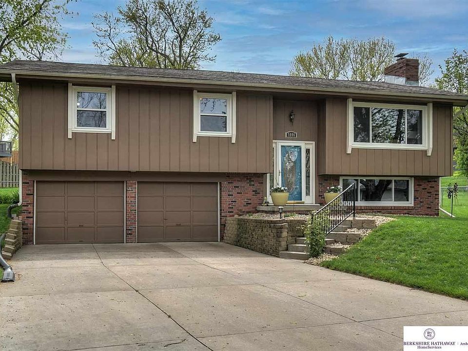 1st image of 5006 N 113th Cir
