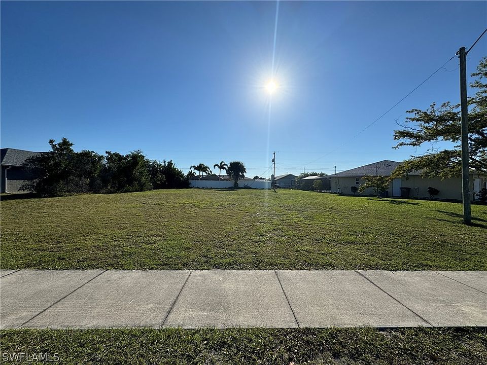 2nd image of 3727 Pelican Blvd