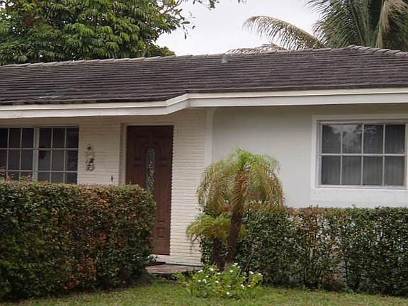 2nd image of 4009 Woodside Dr