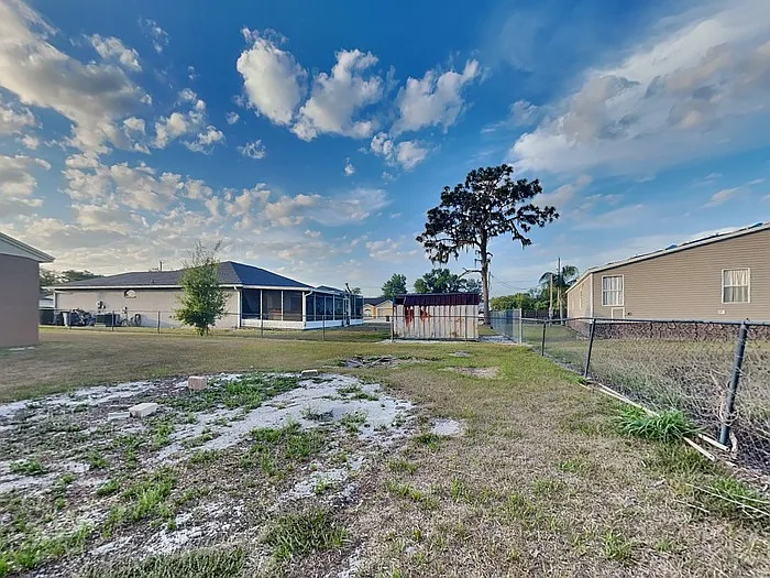 4892 Palm View Dr W — Photo 20