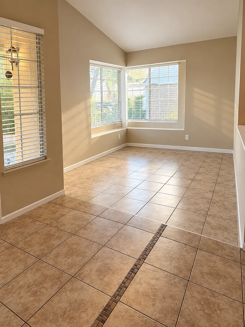 6504 Quaking Aspen Beautifully Updated 3-Bedroom Home in Southwest Bakersfield! — Photo 2