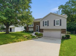 2086 Knightsbridge Dr, Cincinnati, OH 45244