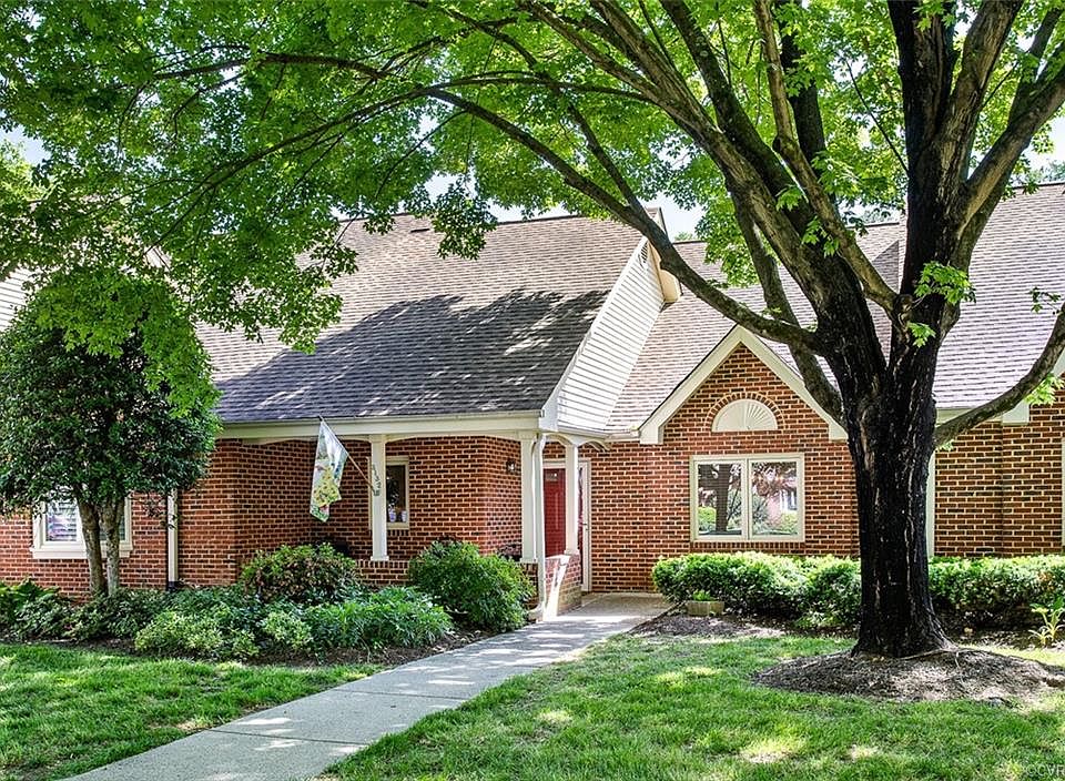 1st image of 3132 Lake Village Dr #40