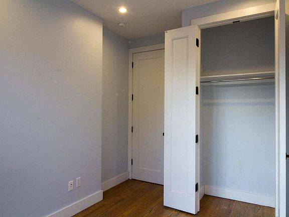 5th image of 2 Stanwix St APT 1C