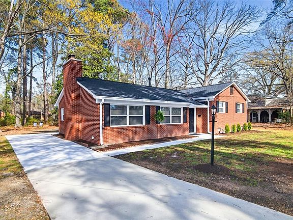 3rd image of 4 Dundee Rd