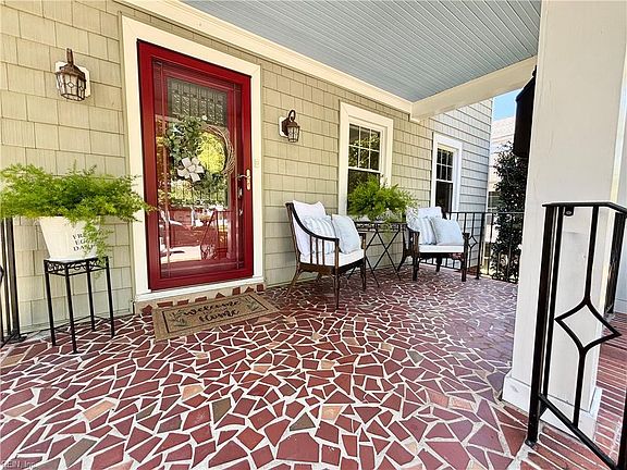 3rd image of 119 Linden Ave