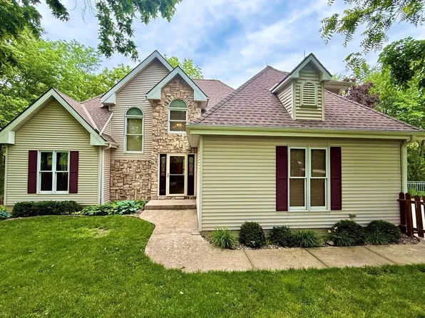 27423 Northridge Dr, Maryville, MO 64468