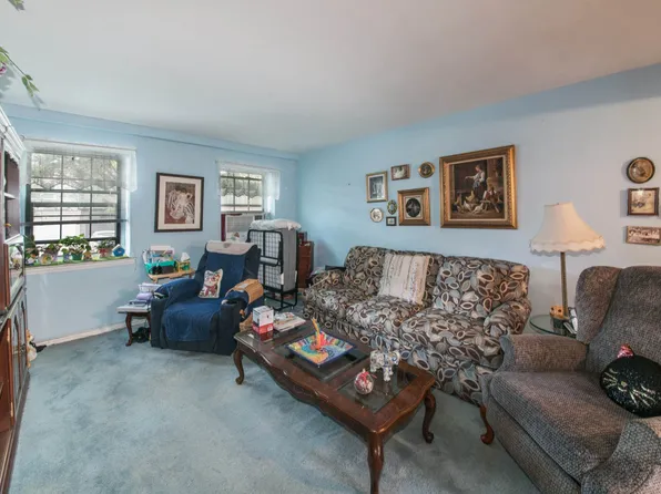 144-32 78th Avenue image 2 of 7