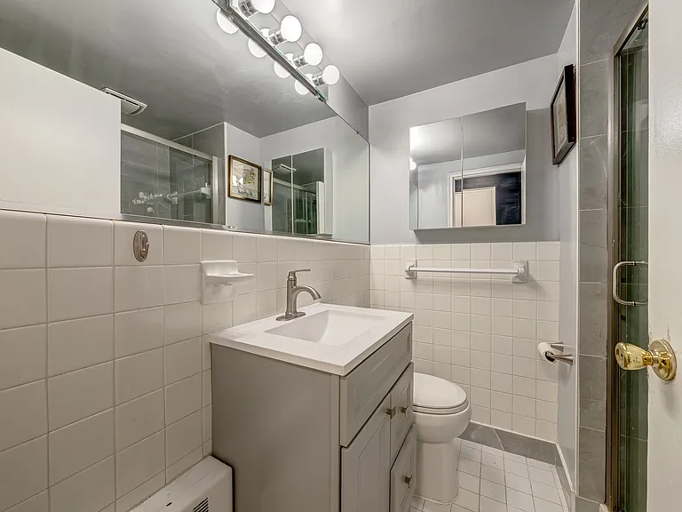 1567 N Colonial Ter #206 — Photo 12