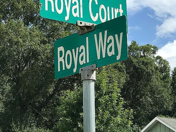 3rd image of Royal Court Or Royal Way