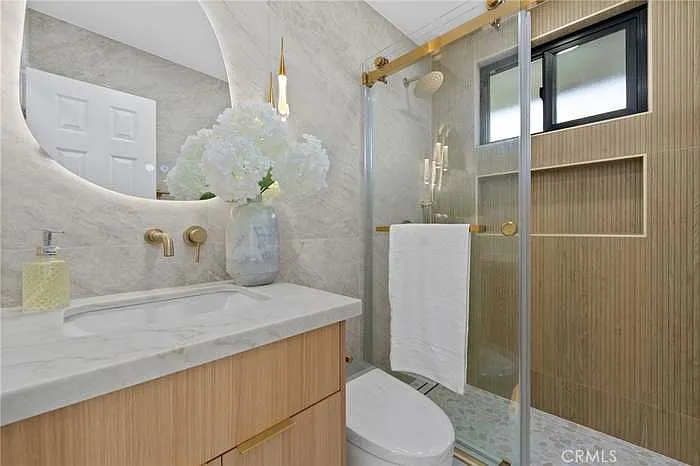 6051 Santa Barbara Ave — Photo 12