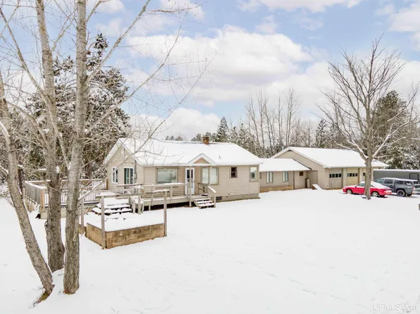 366 Us Highway 141, Crystal Falls, MI 49920