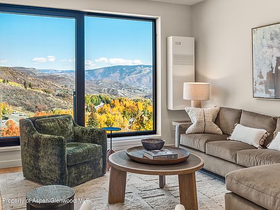 2nd image of 119 Wood Rd #404