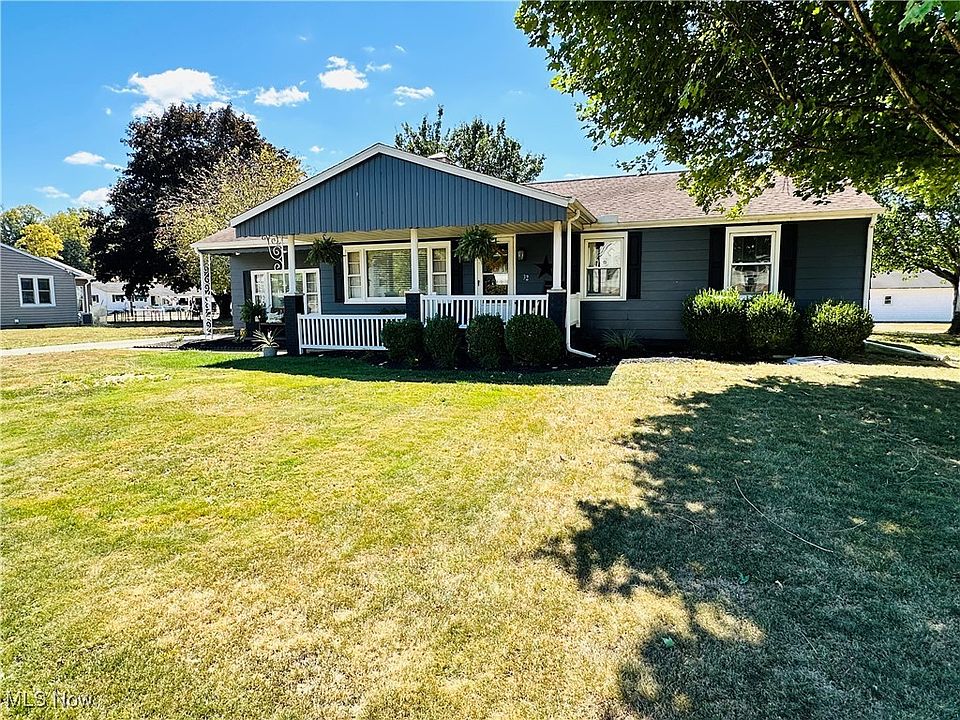 1st image of 32 Beechrock Dr