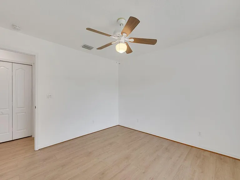 11171 Airport Dr — Photo 18