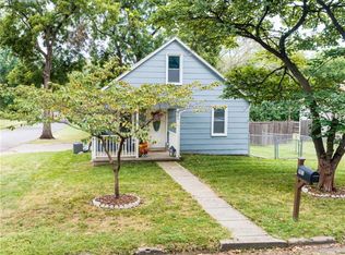 901 N 12th St, Leavenworth, KS 66048