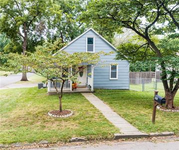 901 N 12th St, Leavenworth, KS, 66048