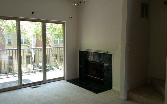4th image of 4530 S Woodlawn Ave Unit 404