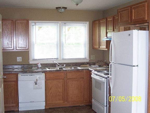 2nd image of 7408 NW 75th St