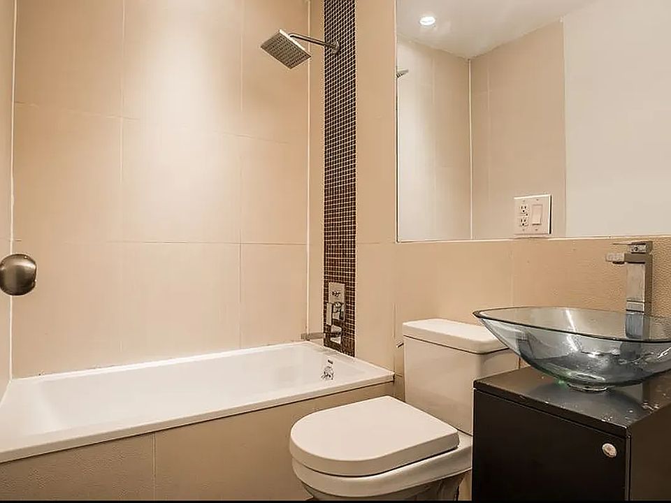 2nd image of 30 Claver Pl Unit 3T
