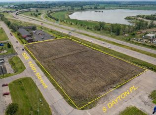 2400 SE 16th St, Ames, IA 50010