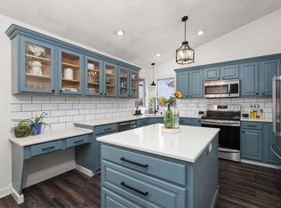 123 Ridge Creek Dr, Janesville, WI 53548