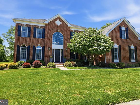 2nd image of 3 Delaney Dr