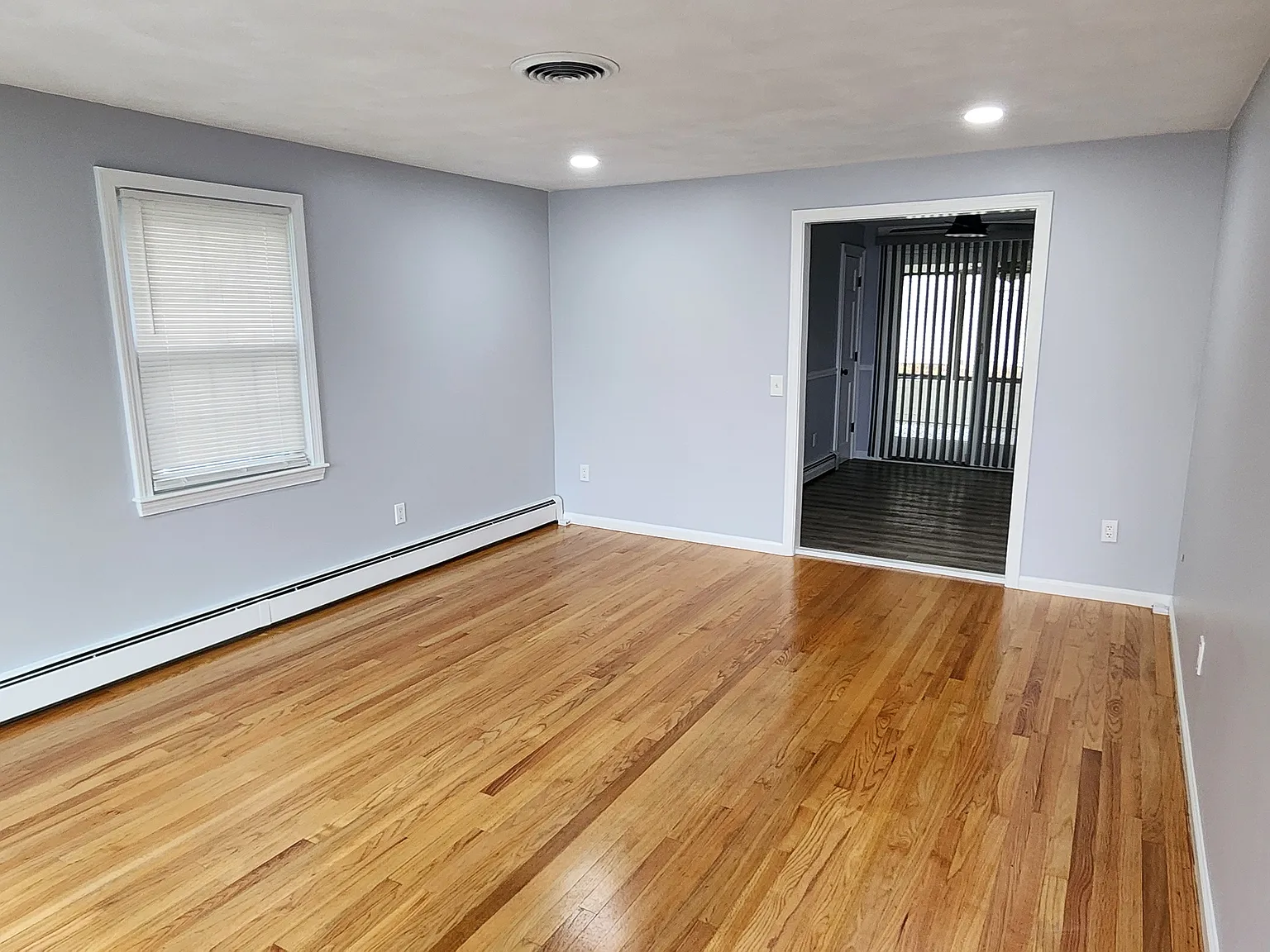 4 bed, 1853 sqft, $1,500 — Photo 3