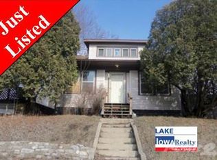 715 S Georgia Ave, Mason City, IA 50401