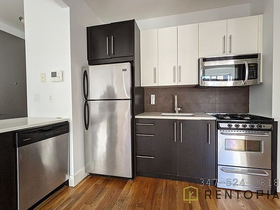 4th image of 114 Seigel St #4C