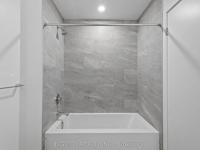 395 Square One Dr #3304 — Photo 22