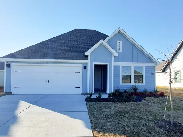 2330 Gardenia Ln, Pilot Point, TX 76258