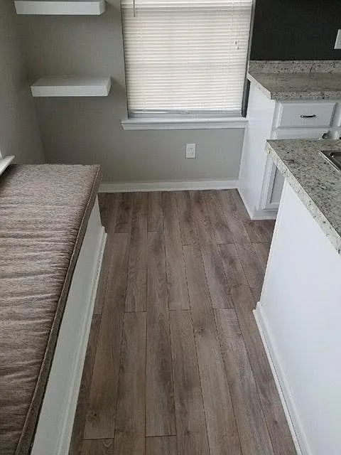 2 bed, 1.5 bath, 900 sqft, $1,100 — Photo 2