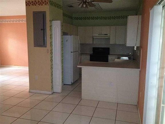4th image of 14340 SW 135th Ct #14340