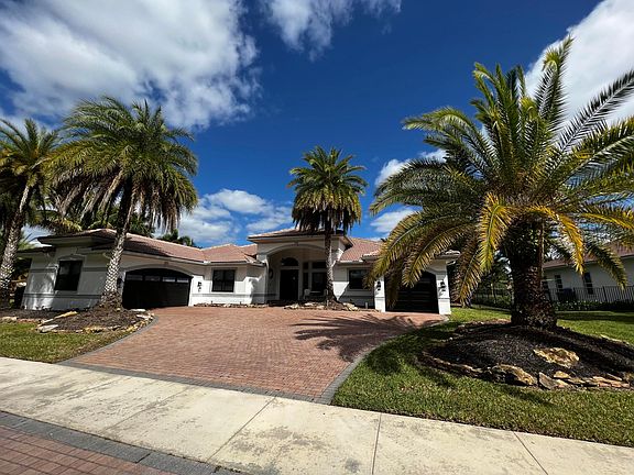 2nd image of 15157 SW 41st Street