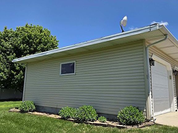 3rd image of 1120 E Cottonwood Dr