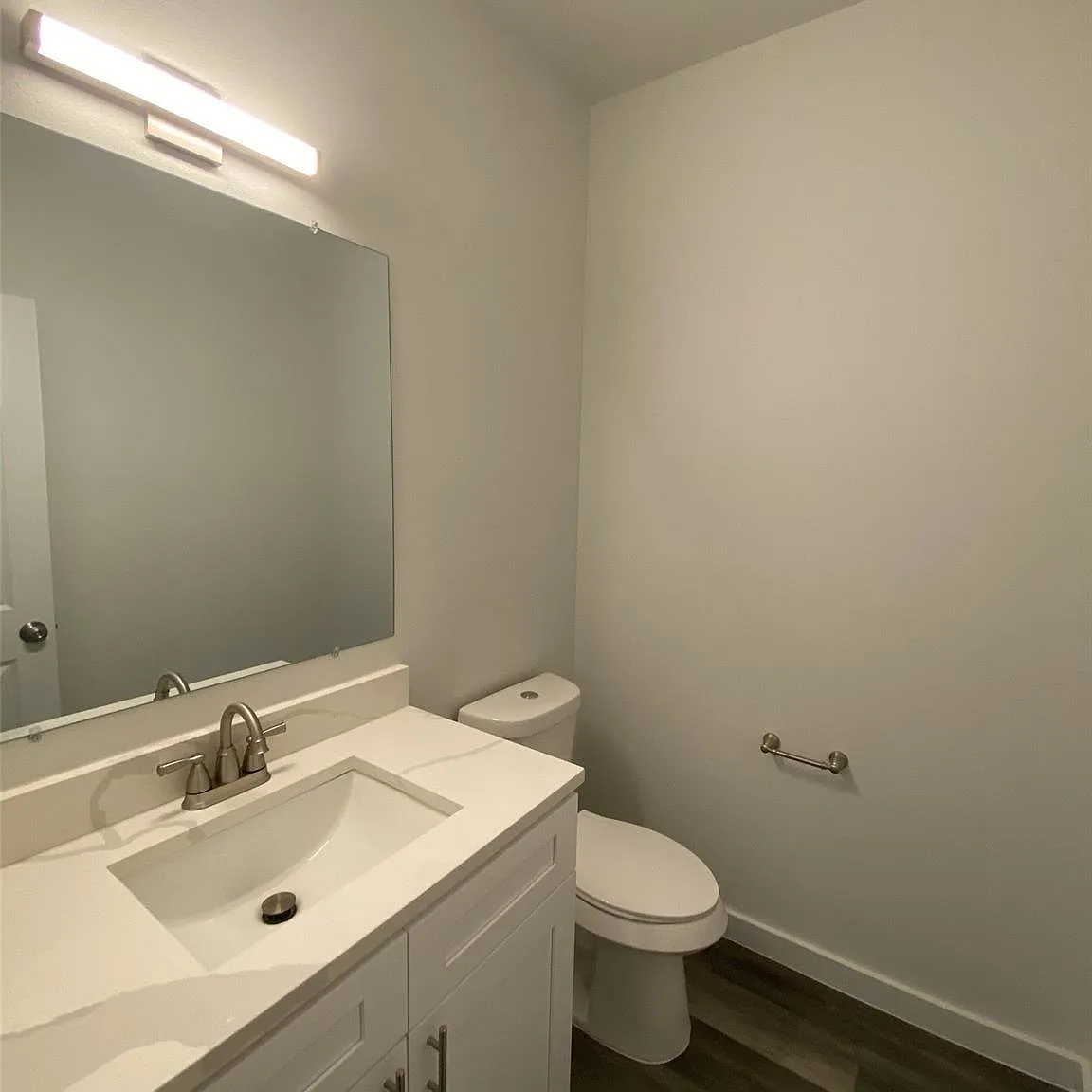 3 bed, 2.5 bath, 1422 sqft, $1,425 — Photo 3