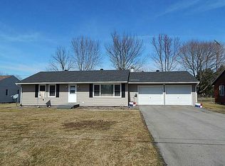 1906 Elwood Ln, Springfield, OH 45506