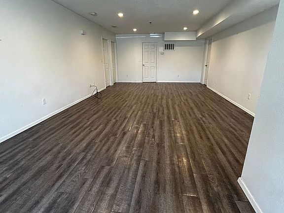 4th image of 1808-1810 Gold Ave SE #C