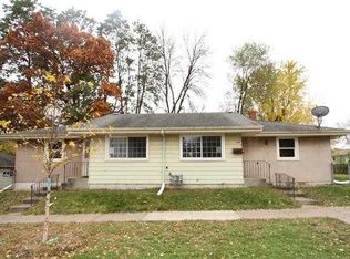 404 Jessamine Ave E, Saint Paul, MN 55130