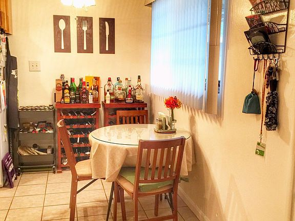 2nd image of 662 Mariposa Ave #5