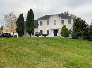 48 Glen Eagles Rd, Washington, NJ 07882