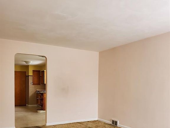 5th image of 3500 Cuyler Ave