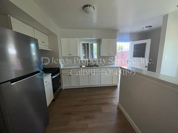 4th image of 8128 Orange St