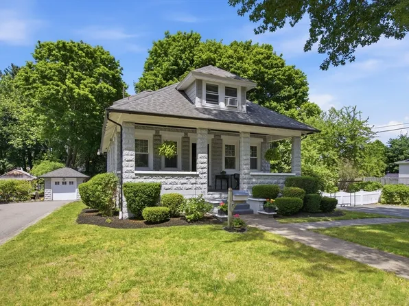 371 Washington St, Melrose, MA 02176