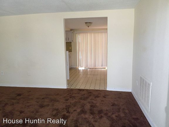 3rd image of 7622 Cumber Dr