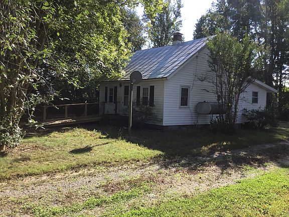3rd image of 3143 Luttrellville Ln