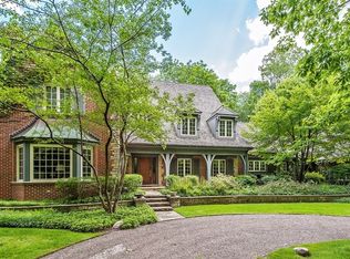 800 Eastwood Ln, Glenview, IL